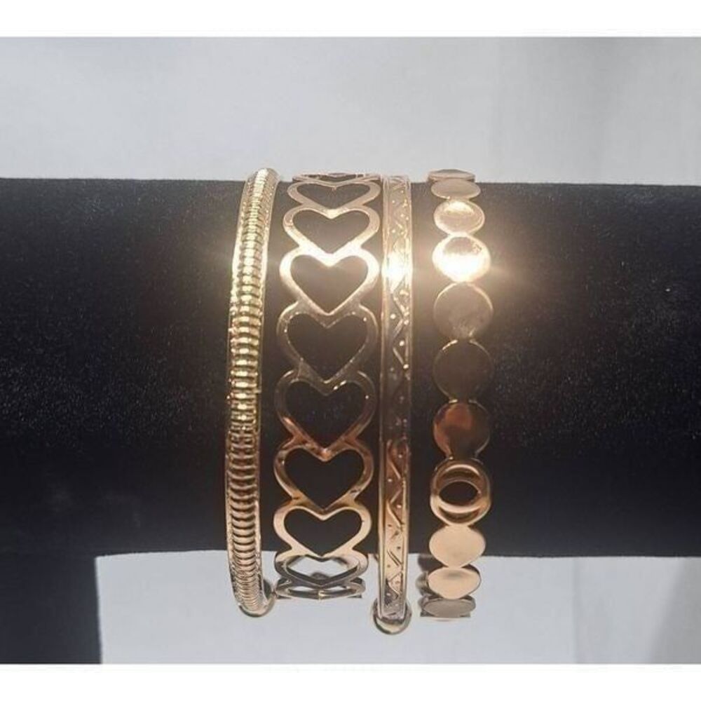 Hollow heart cuff bracelet set